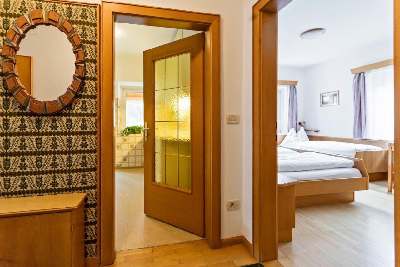 Villa Alpina Apartments Santa Cristina Val Gardena Kültér fotó