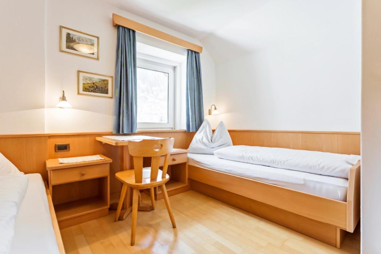 Villa Alpina Apartments Santa Cristina Val Gardena Kültér fotó