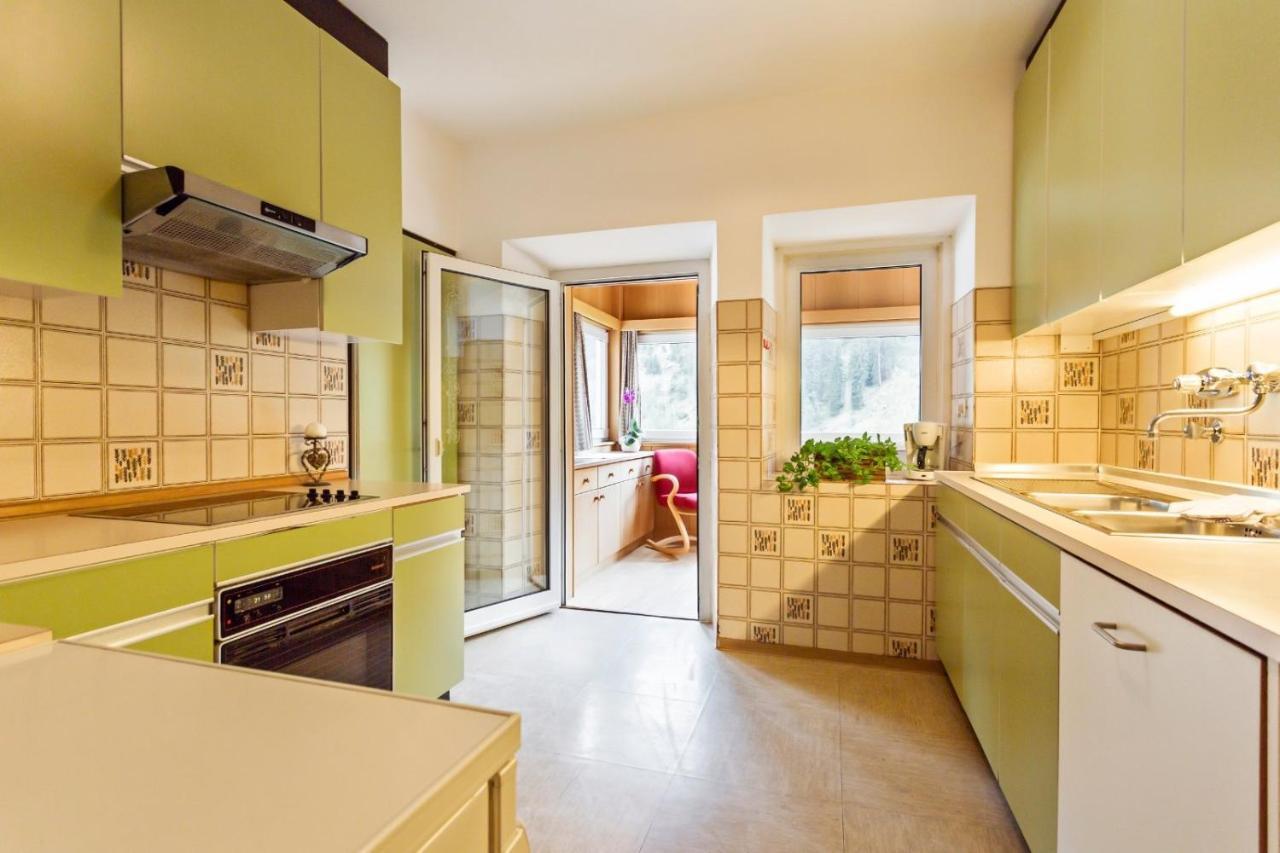 Villa Alpina Apartments Santa Cristina Val Gardena Kültér fotó